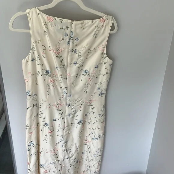 Ann Taylor flower dress - Picture 5 of 5